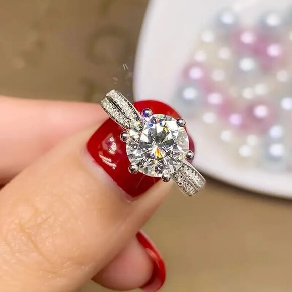 3 Carat Lab Diamond Engagement Ring, - Picture 2 of 4